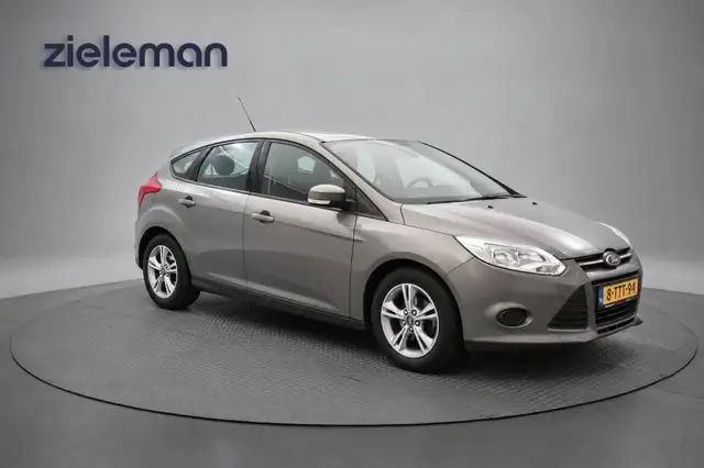 2014 Ford Focus in Brown for sale