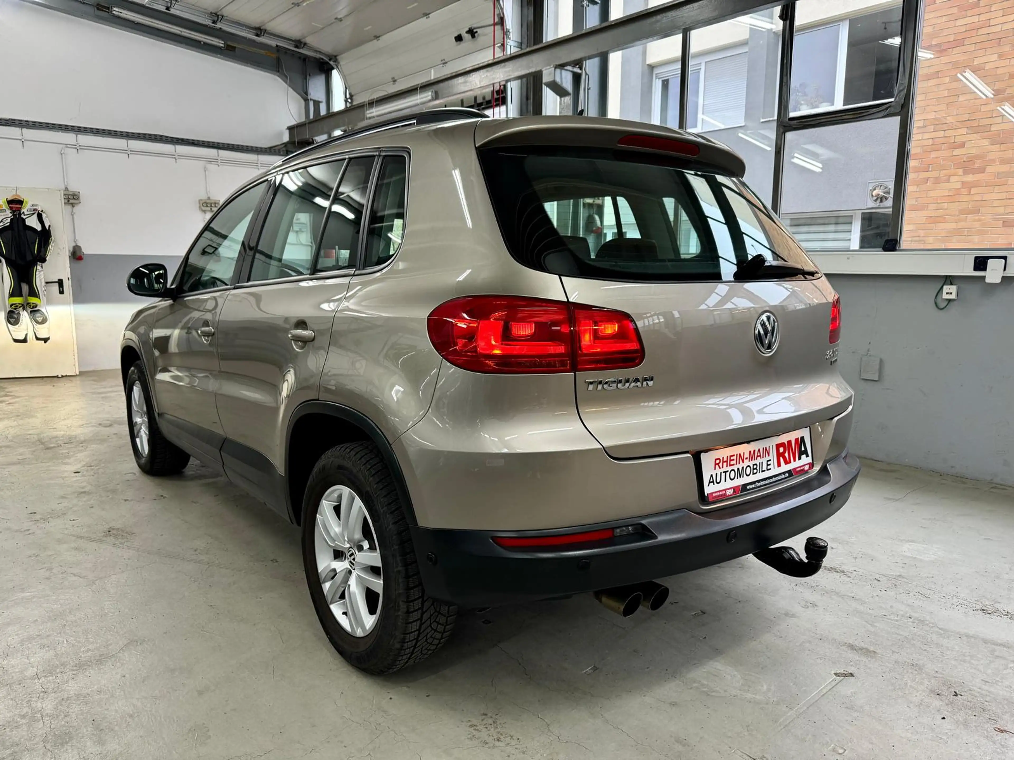 Volkswagen Tiguan Track & Field 4Motion 2.0 TDI+1. HD+AHK+ — photo 6