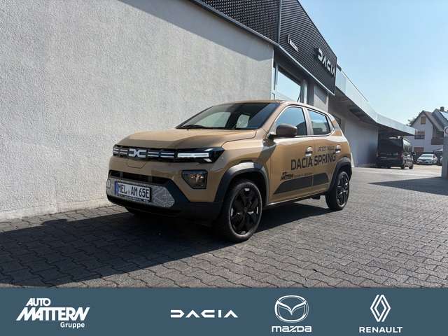 Imagine Dacia Spring Electric 65 Extreme   CCS-Ladeanschluß