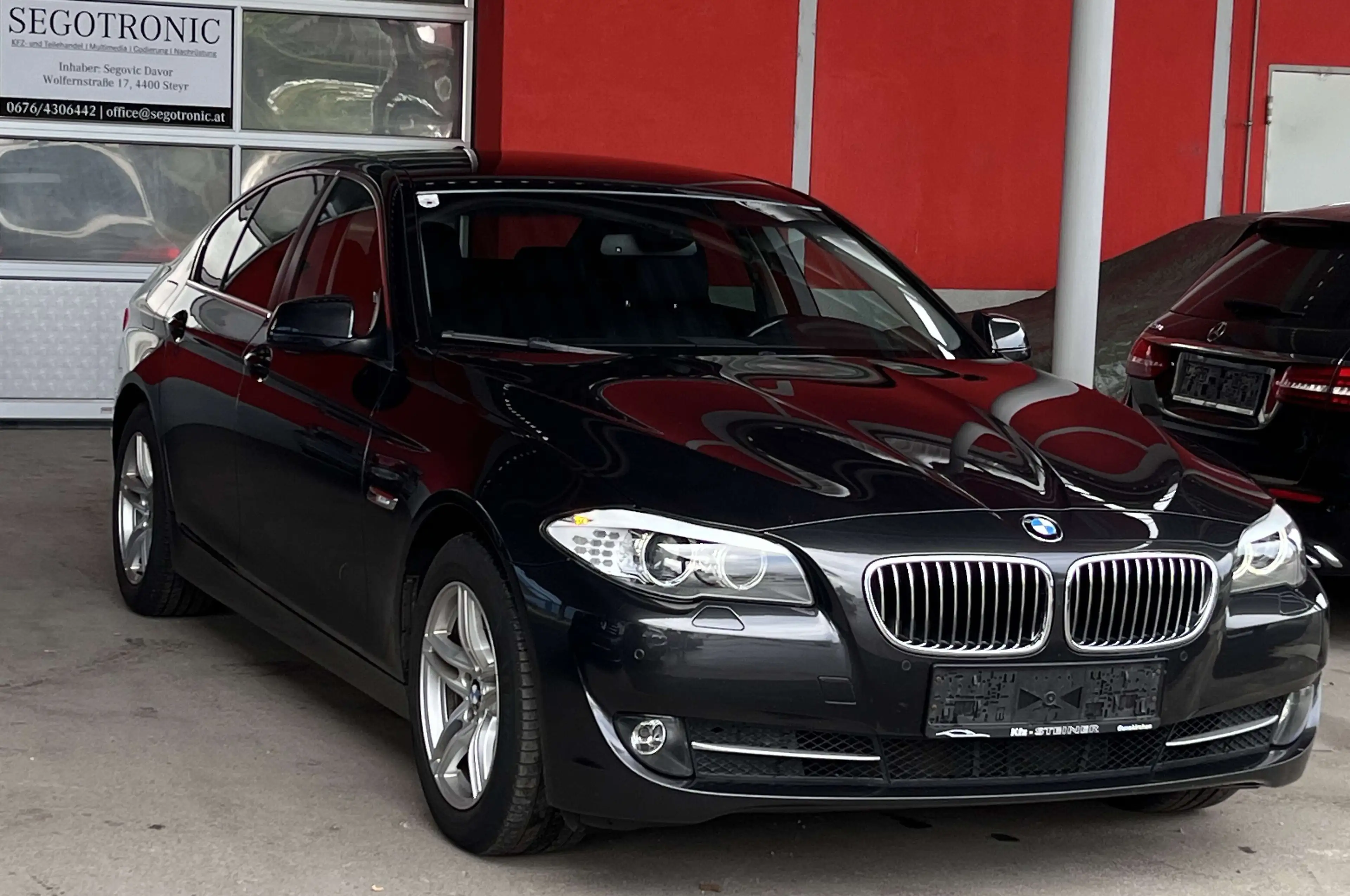BMW 525 d *6-ZYL*SPORTAUTOMATIK *XENON*NAVIPROF* — photo 4