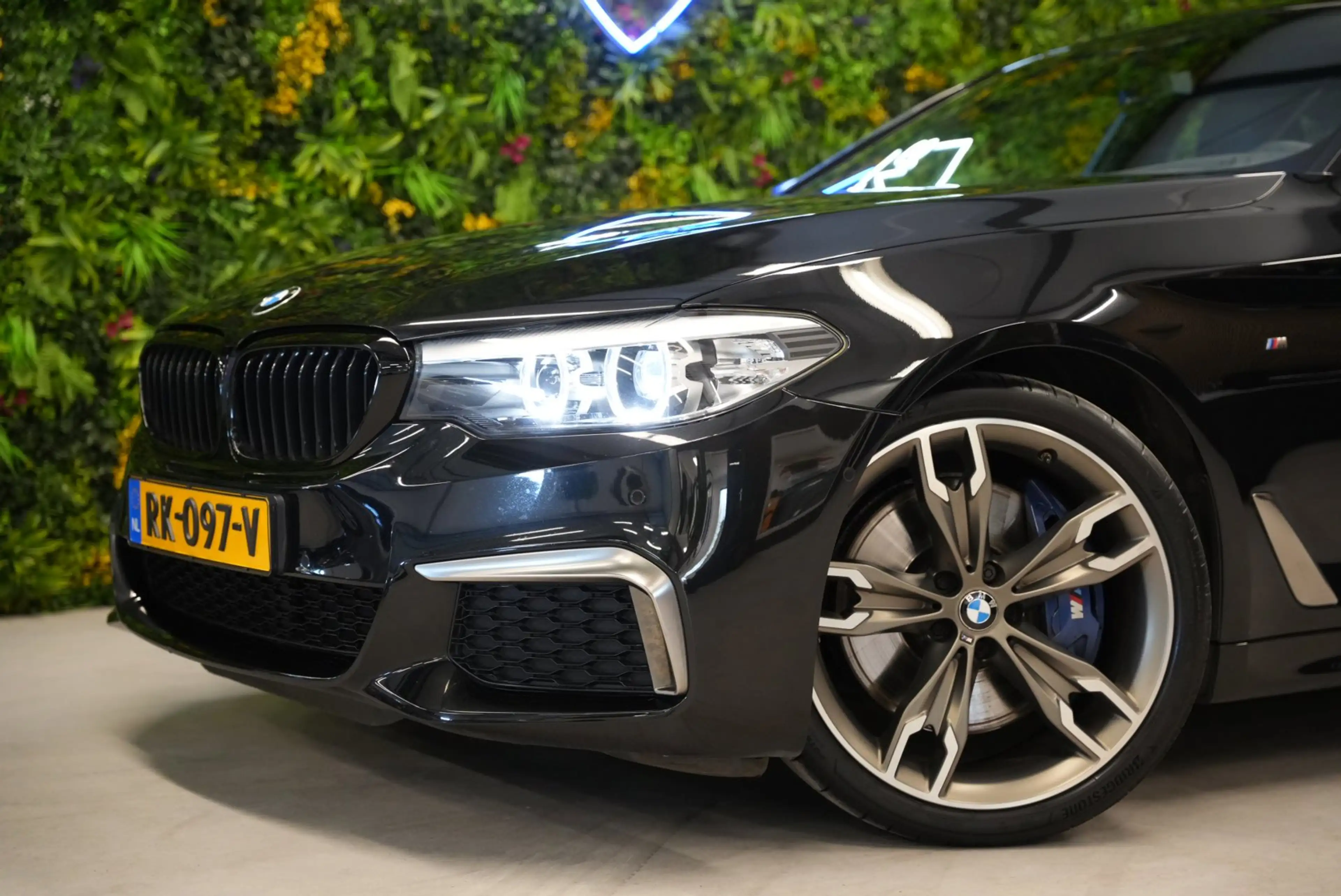 BMW M550 5-serie M550d xDrive M-Sport / HUD / Memory / PDC — photo 13