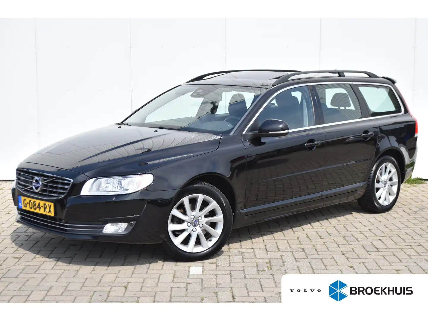 Volvo V70 2.0 T4 Classic Edition Intellisafe | Schuifdak | T Noir - 1