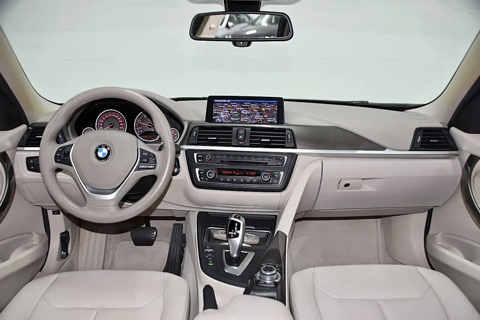 BMW 320 D TOURING MODERN*AUS 2 HAND*ANHÄNGERKUPPLUNG* Grau - 2