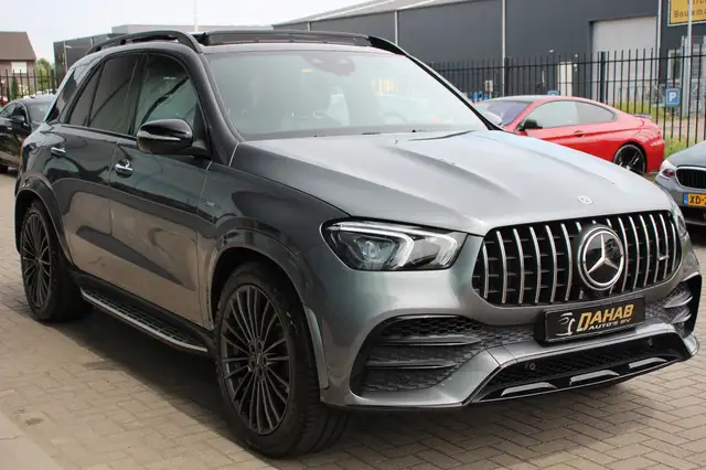 Mercedes-Benz GLE view 4
