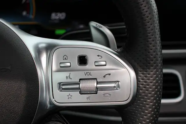 Mercedes-Benz GLE view 29