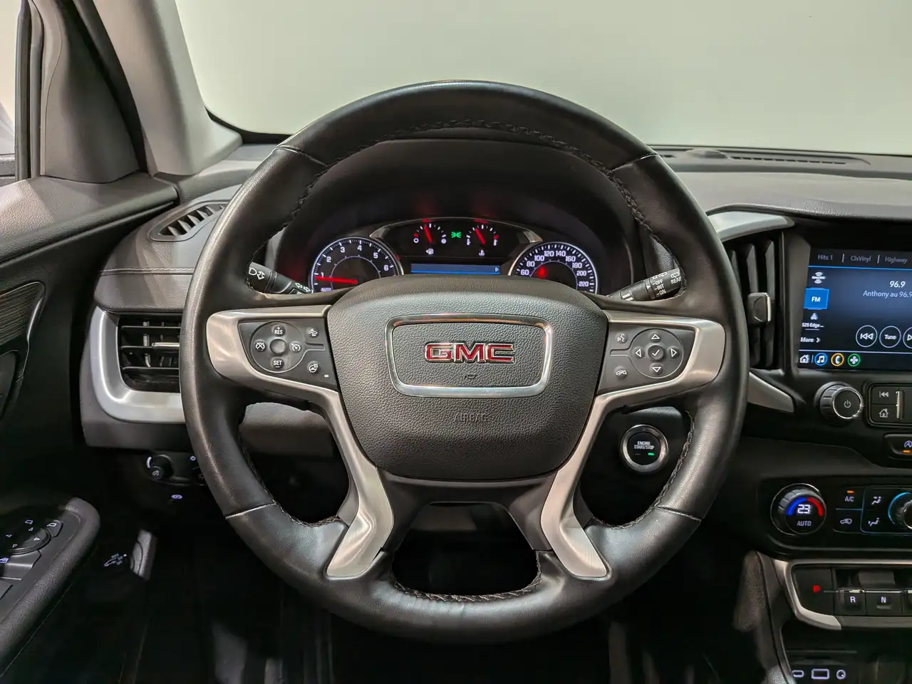 GMC Terrain снимка GMC Terrain