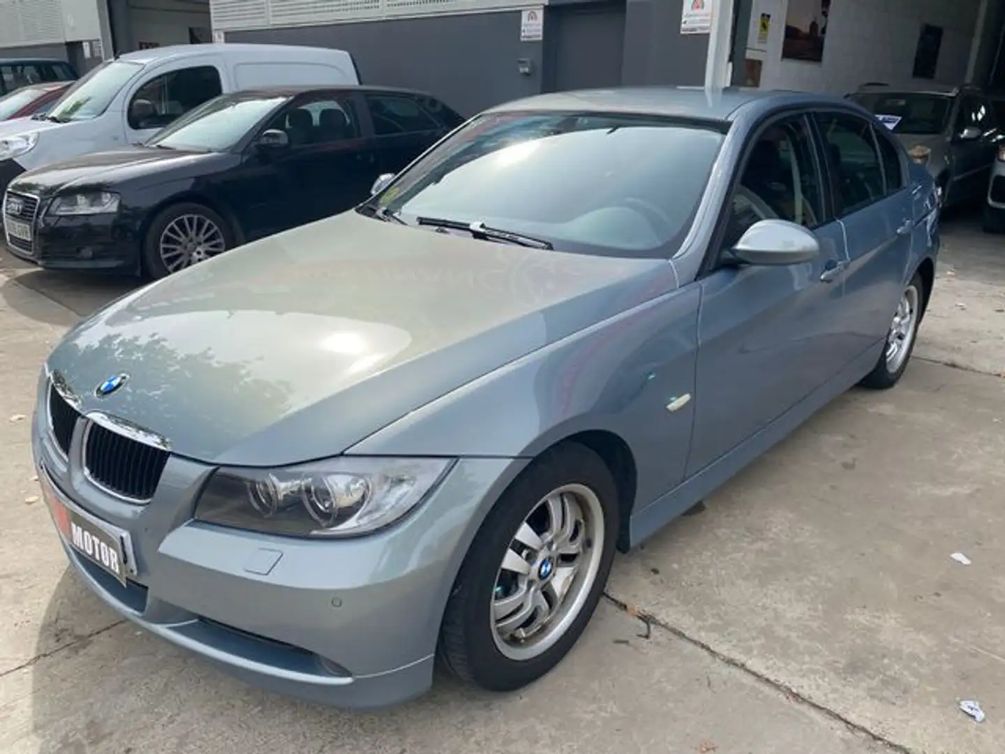 BMW 320 320d Gris - 1