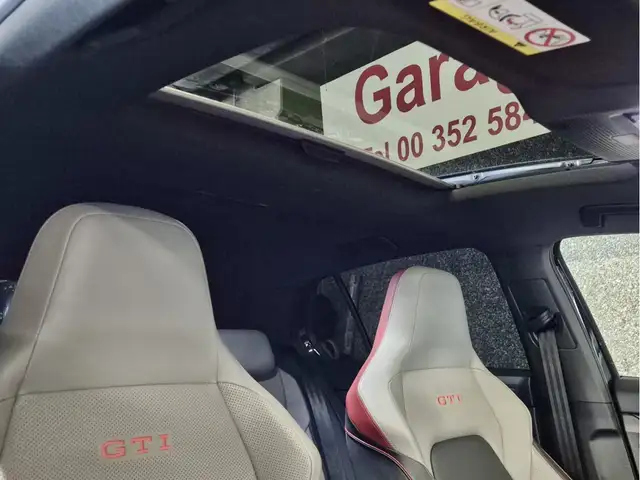 Volkswagen Golf view 5