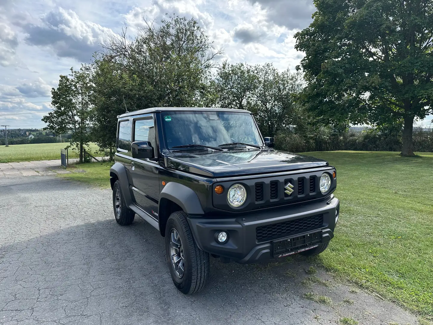 Suzuki Jimny 1.5 ALLGRIP Comfort+ Plus AHK LED Navi Noir - 2