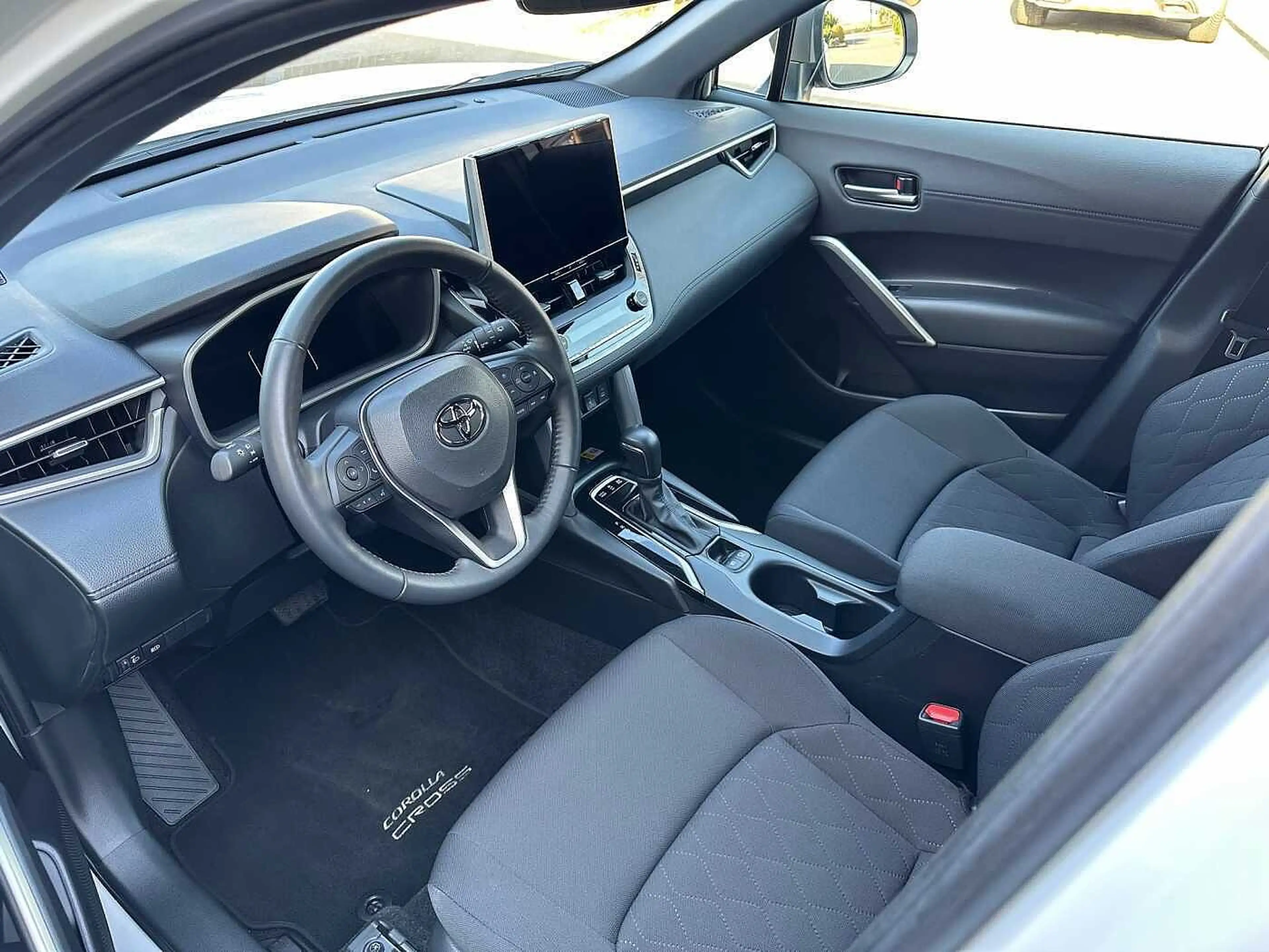 Toyota Corolla Cross 1.8 Hybrid Style - Allwetter, NAVI, LHZ, LED, PDC, — photo 11