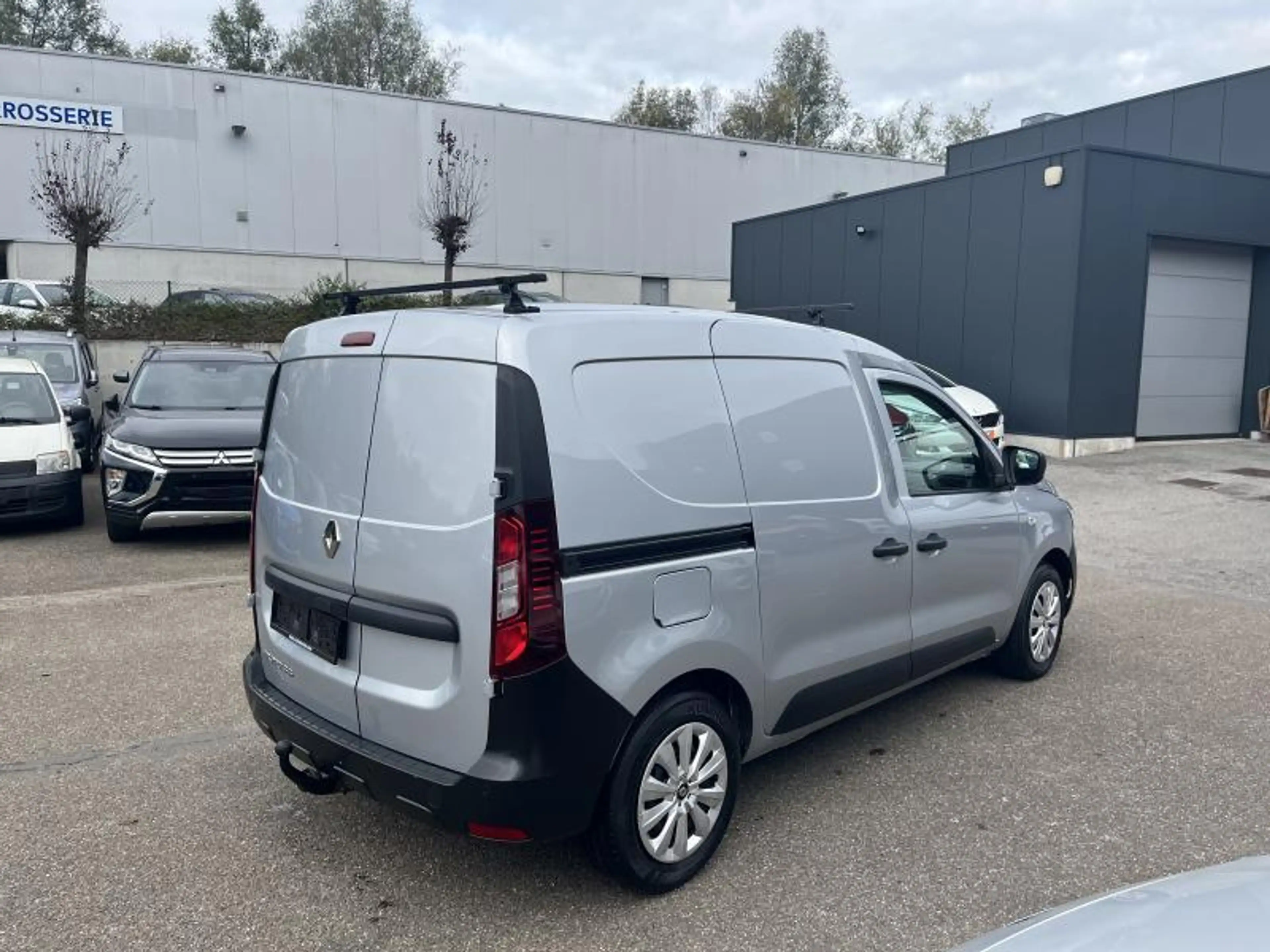 Renault Express Confort 1.5 DCI — photo 15