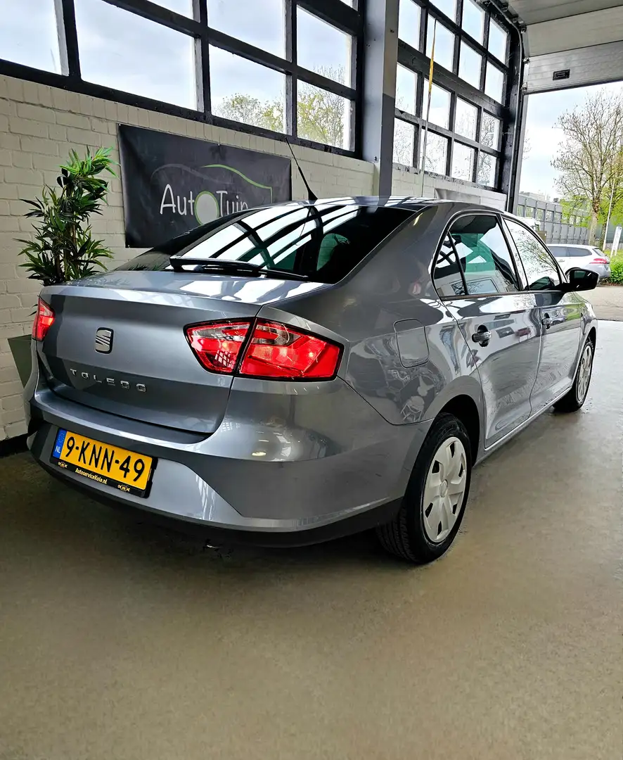 SEAT Toledo Toledo 1.2 TSI Enjoy Szary - 2