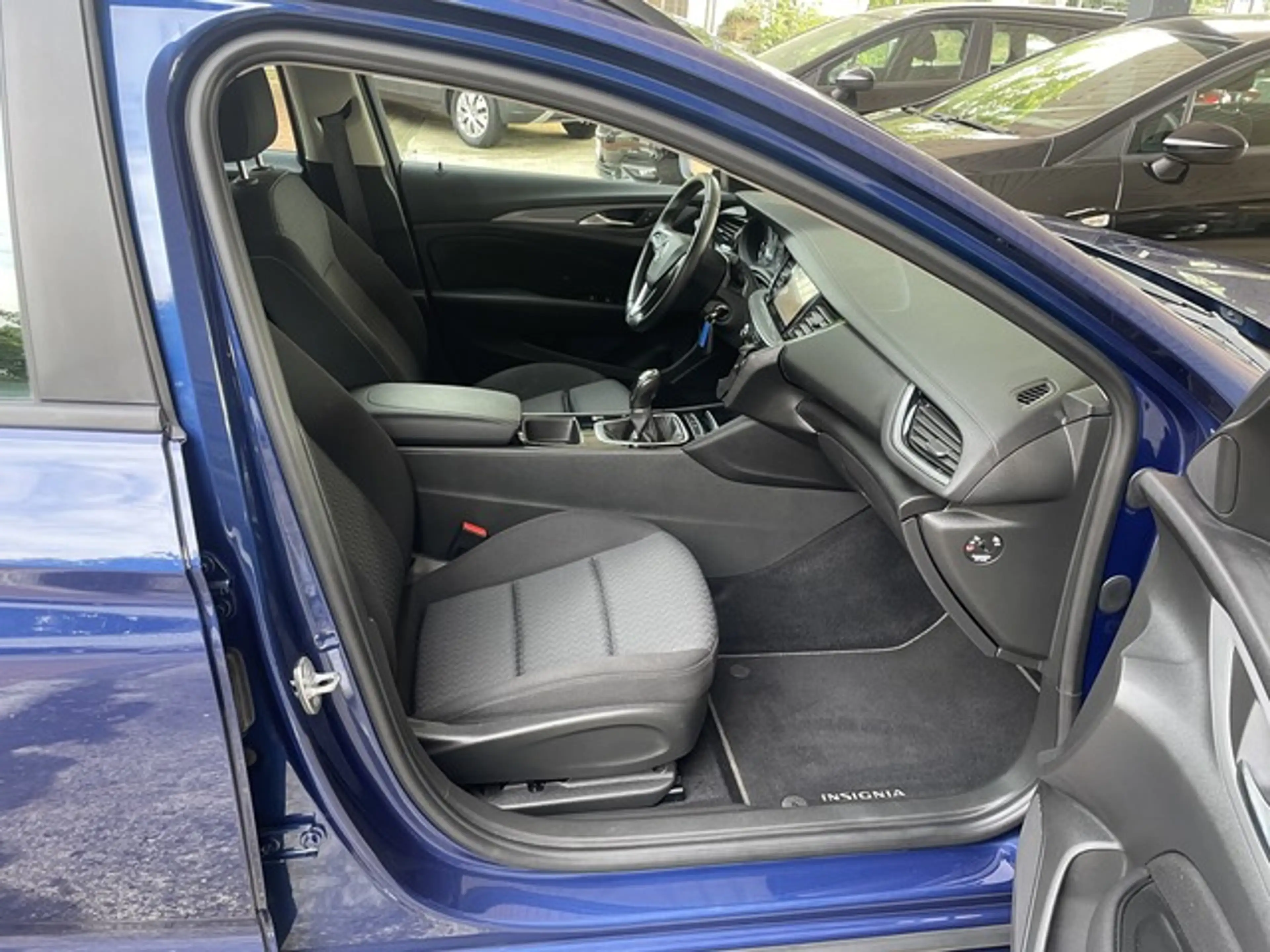 Opel Insignia Sports Tourer Edition*Navi*PDC*DAB*App* — photo 9