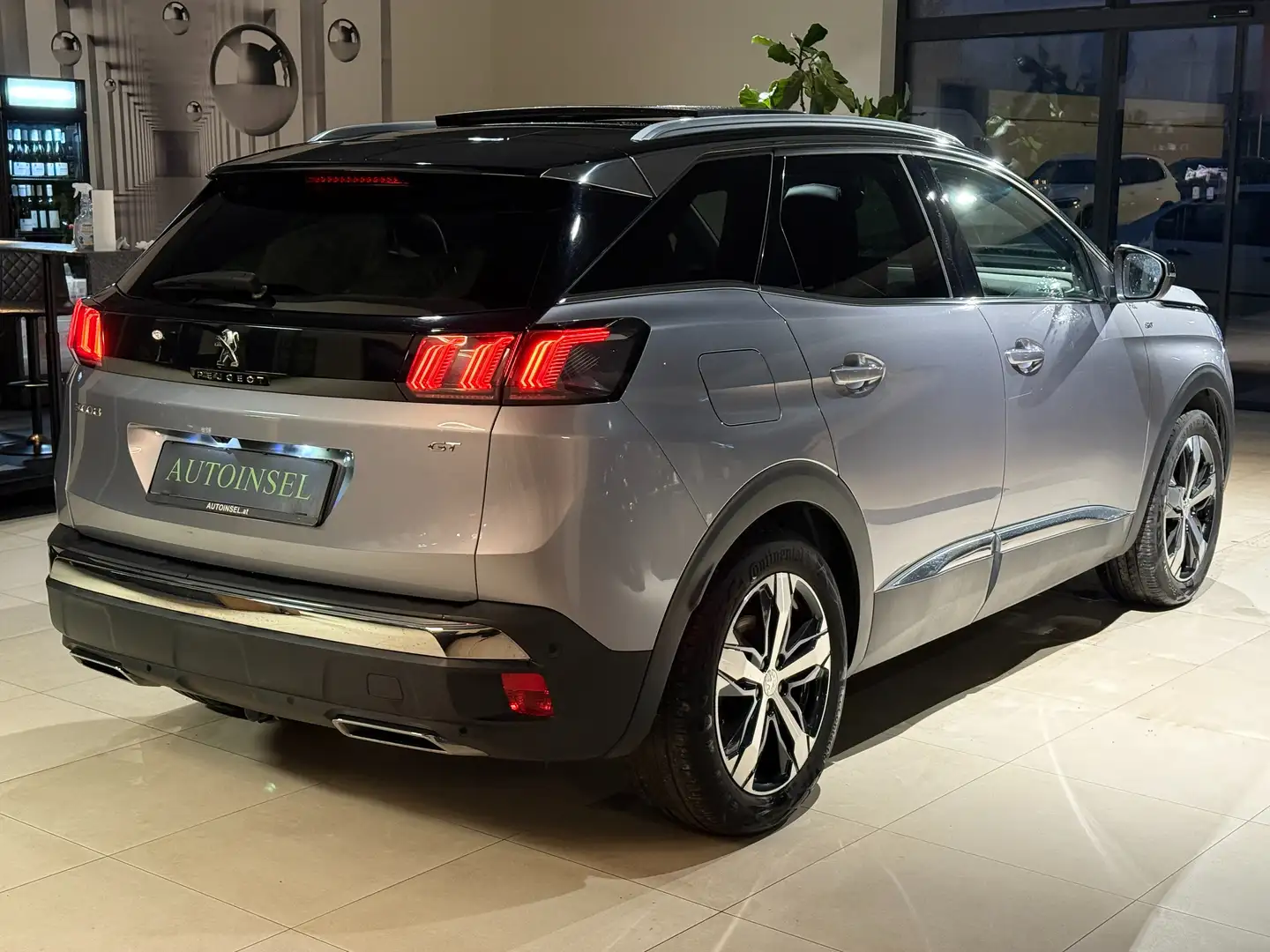 Peugeot 3008 GT-Line Aut. 360 Kamera+Ambiente+Alcantara Grau - 2
