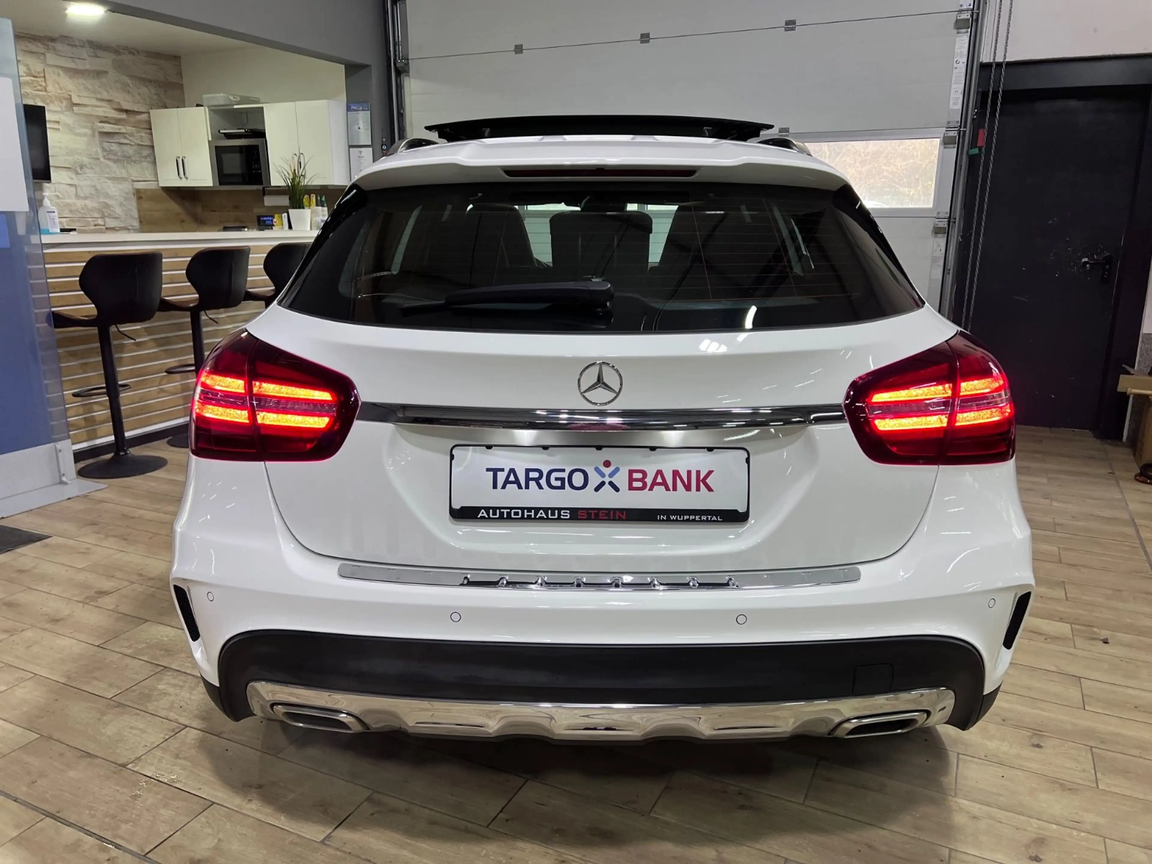 Mercedes-Benz GLA 250 AMG-Paket/Pano/Navi/Tempomat — photo 5