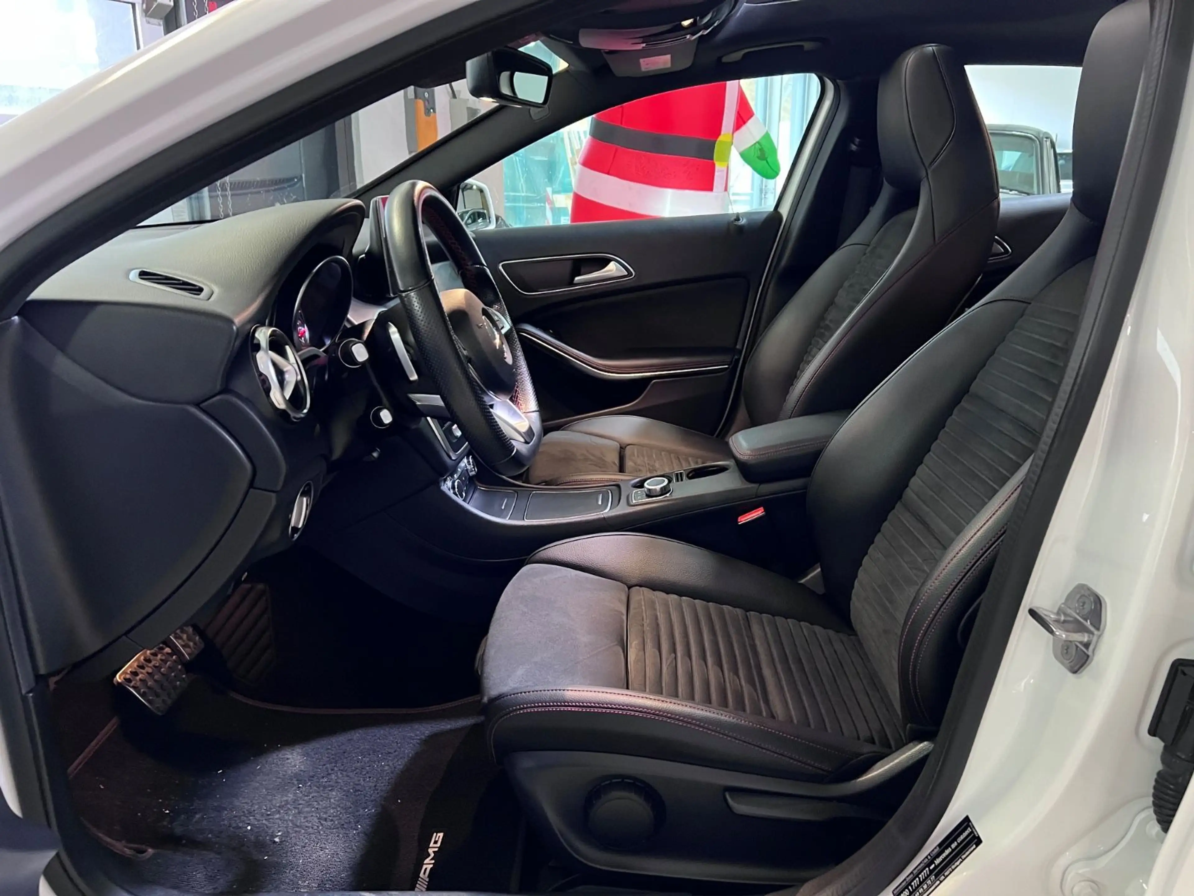 Mercedes-Benz GLA 250 AMG-Paket/Pano/Navi/Tempomat — photo 7