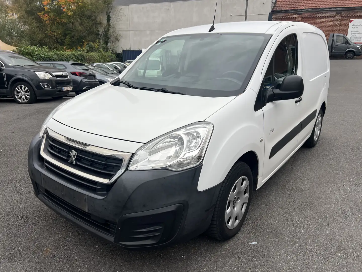 Peugeot Partner 1.6 BlueHDi L1H1 Utility 120 S Blanc - 2