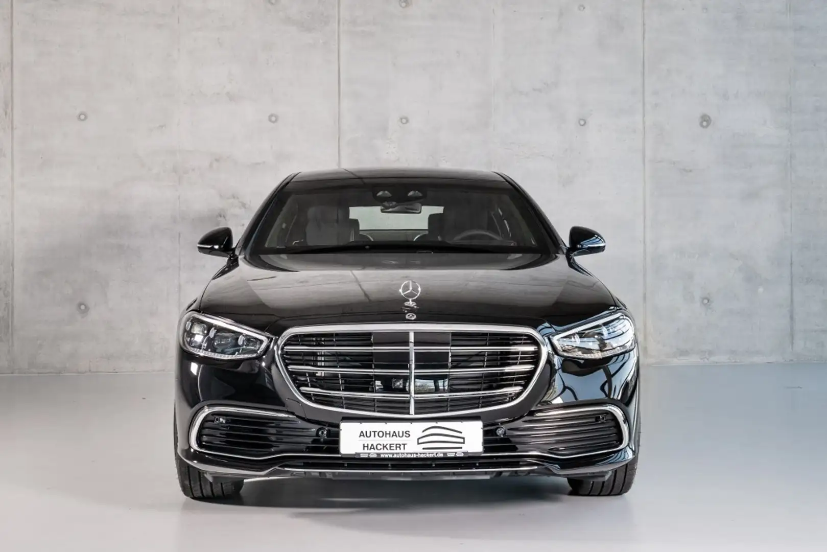 Mercedes-Benz S 680 GUARD 4MATIC VR 10 Schwarz - 2