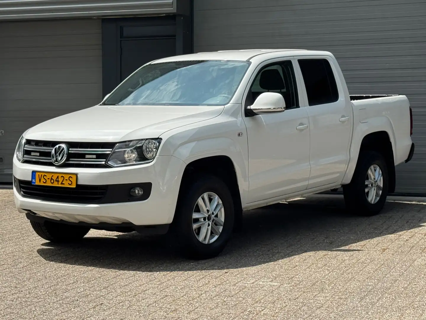 Volkswagen Amarok 2.0 TDI 4Motion Plus Trendline Wit - 1