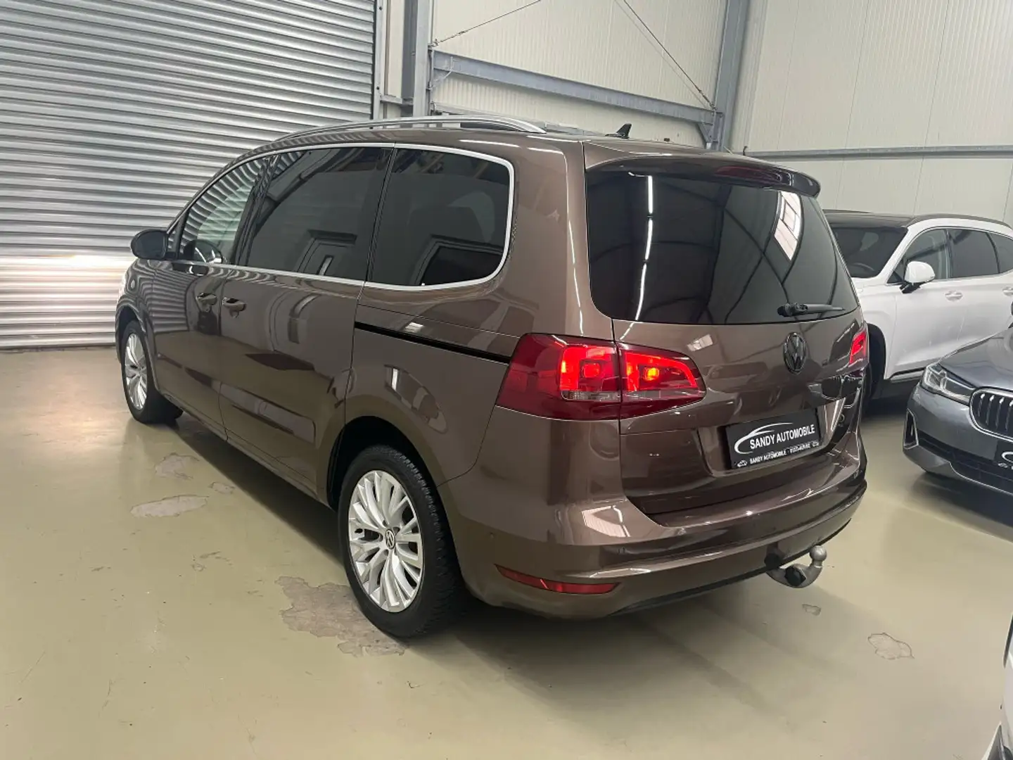 Volkswagen Sharan Highline 7.Sitzer AHK Kamera PANO KinderS Braun - 2