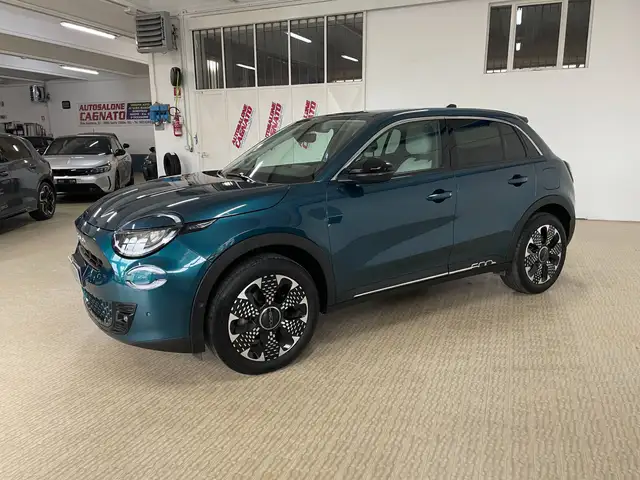 Fiat 600 1.2hybrid La Prima II 145cv auto PrezzoVero-Km 1000-Full optional-Pari al nuovo