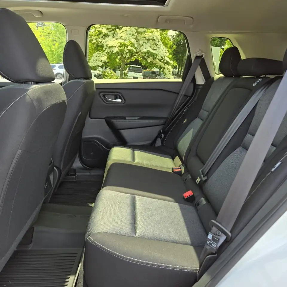 Nissan Rogue снимка Nissan Rogue