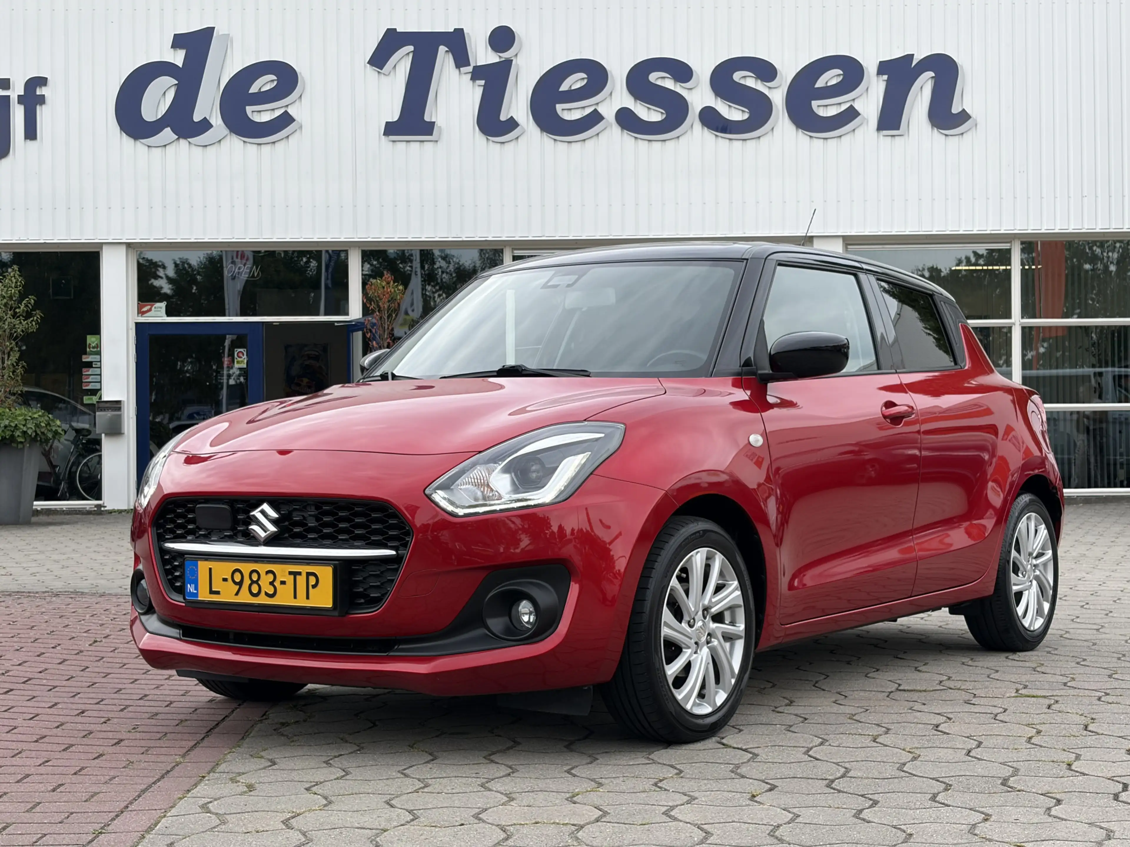 Suzuki Swift 1.2 Select Smart Hybrid | Carplay | Stoelvrw. | Tr — photo 2