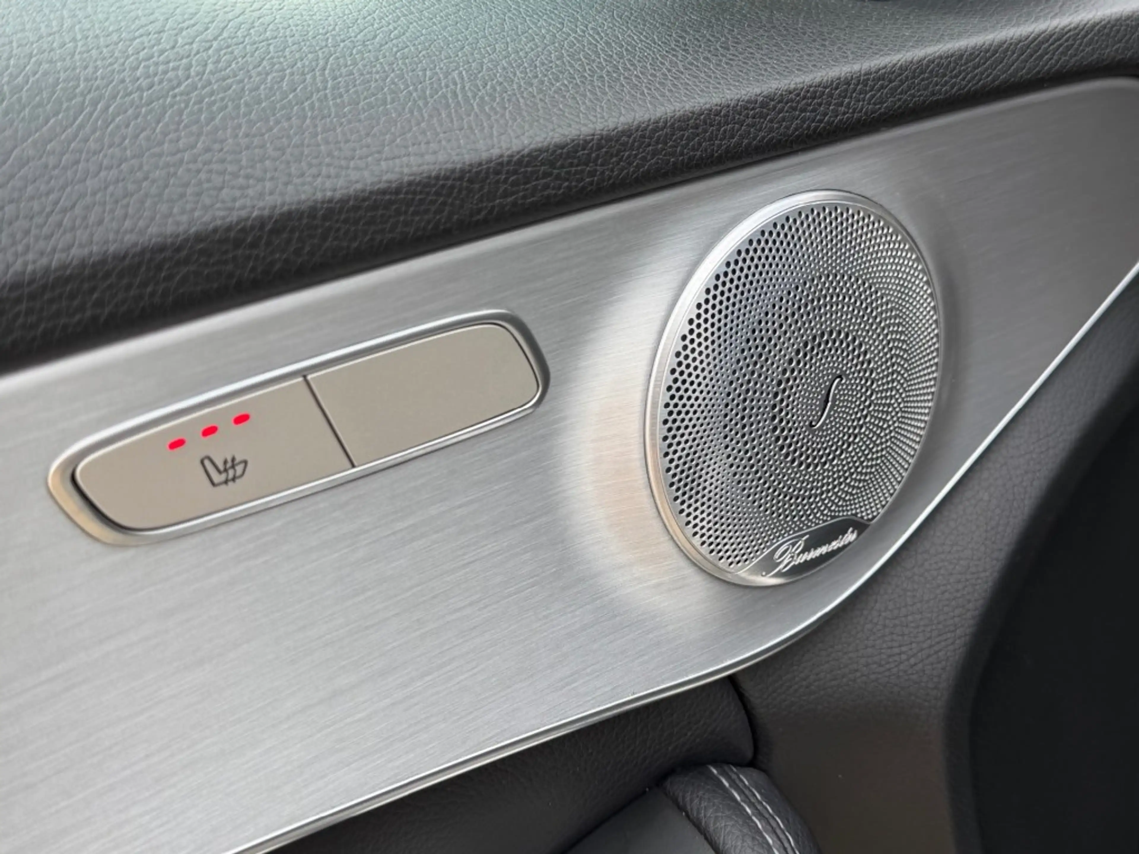 Mercedes-Benz C 350 350 E AMG Pano Burmester Head-up Luchtvering — photo 10