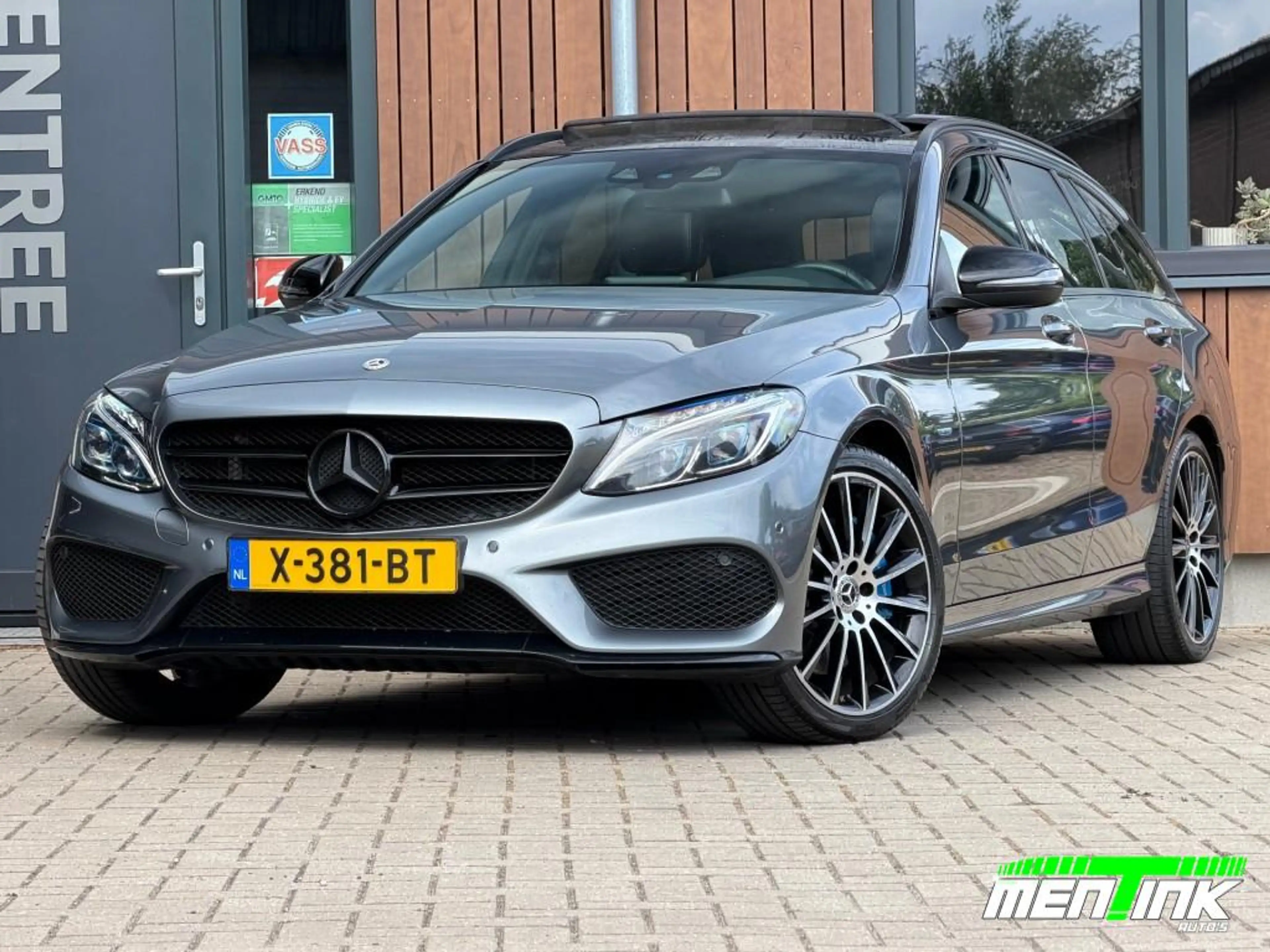 Mercedes-Benz C 350 350 E AMG Pano Burmester Head-up Luchtvering