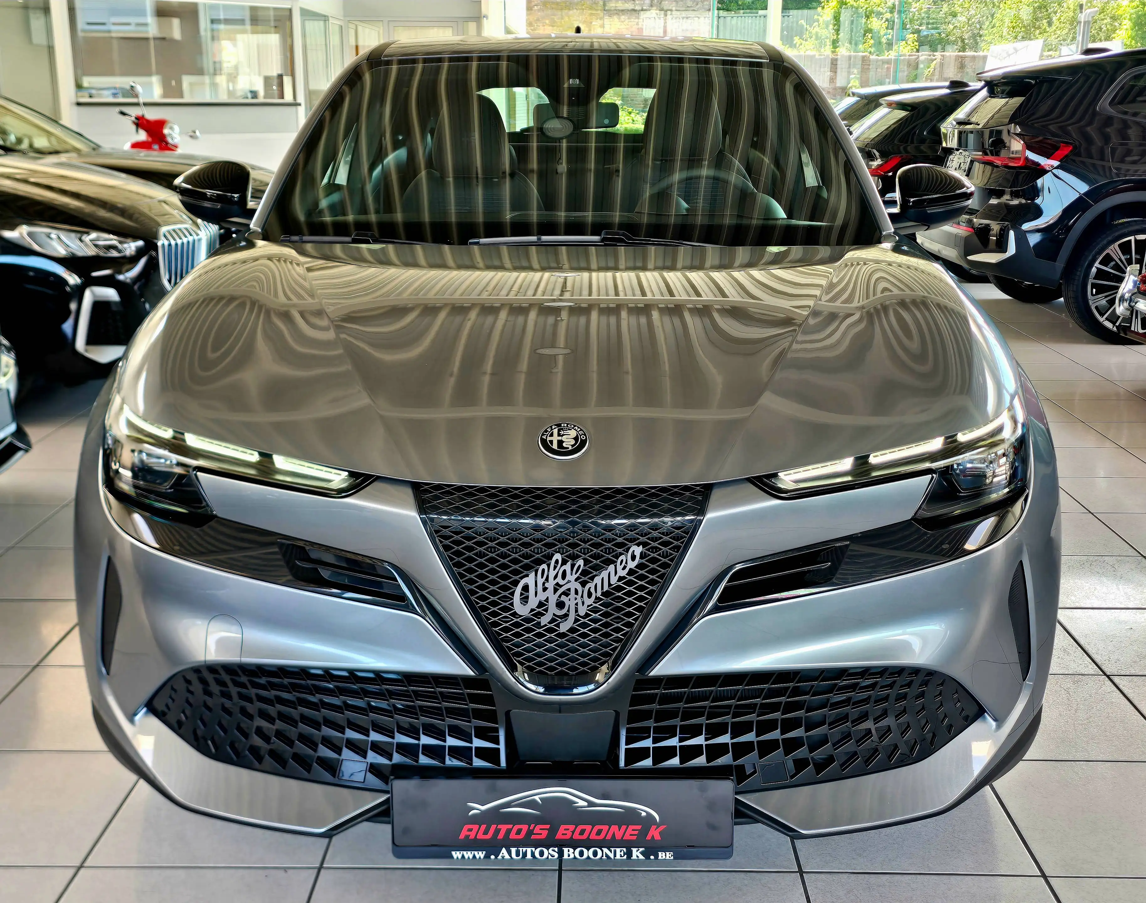 Alfa Romeo Junior / Full elektrische wagen  / Garantie tot 04/2033 / Slechts 10000km — photo 2