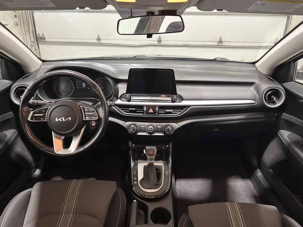 Kia Forte снимка Kia Forte