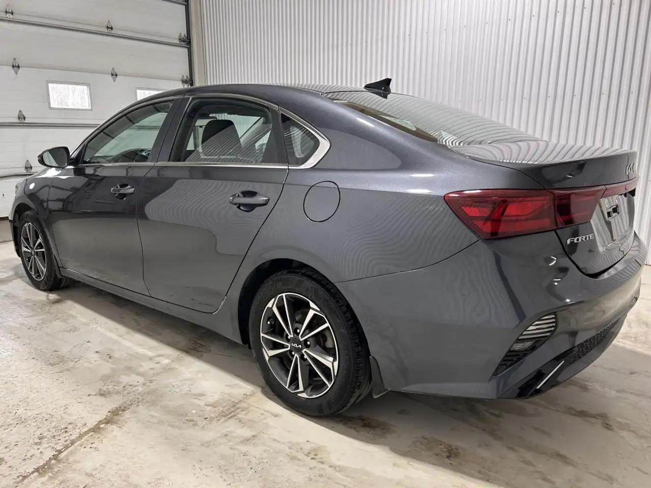Kia Forte снимка Kia Forte