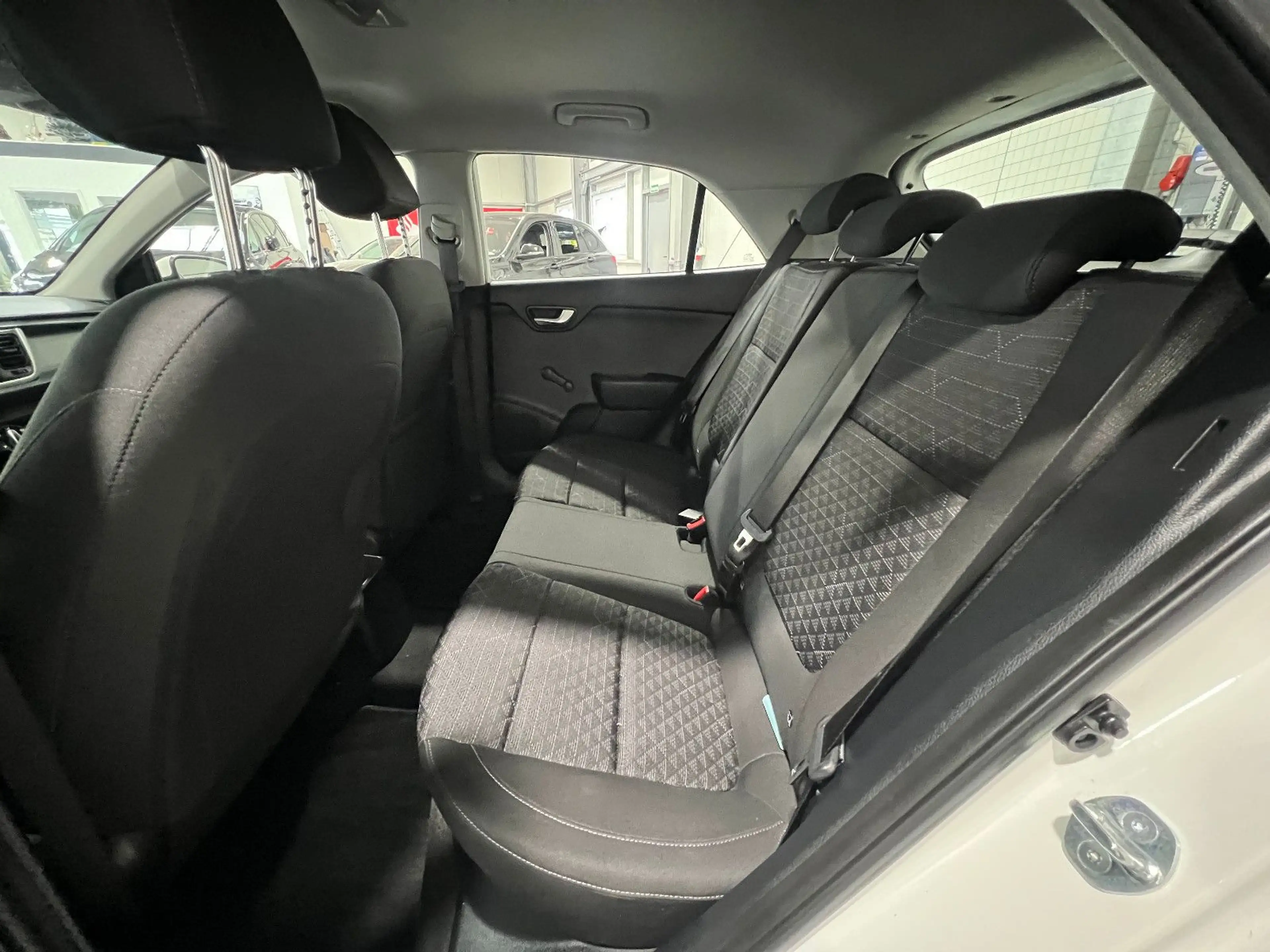 Kia Rio 1.2 Edition 7 **Klima*Bluetooth*5-Türig** — photo 15