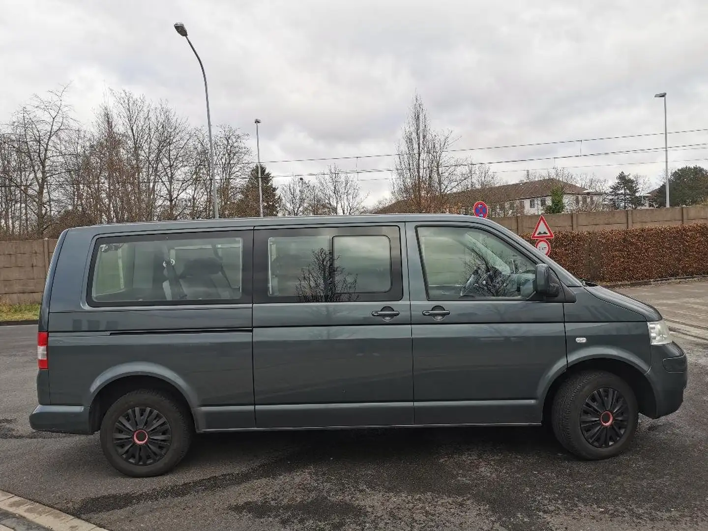 Volkswagen T5 Caravelle Caravelle Lang (7.Si.) DPF Szary - 2