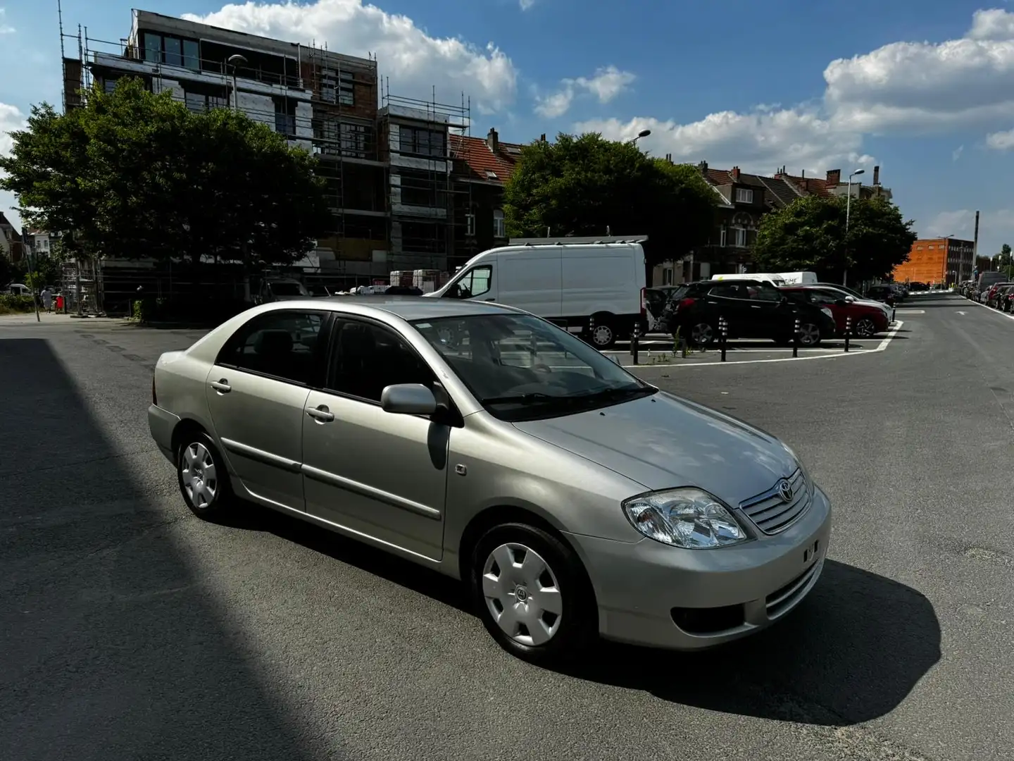 Toyota Corolla 1.4i 67000 kilomètres Belgium car contrôle ok Beige - 2