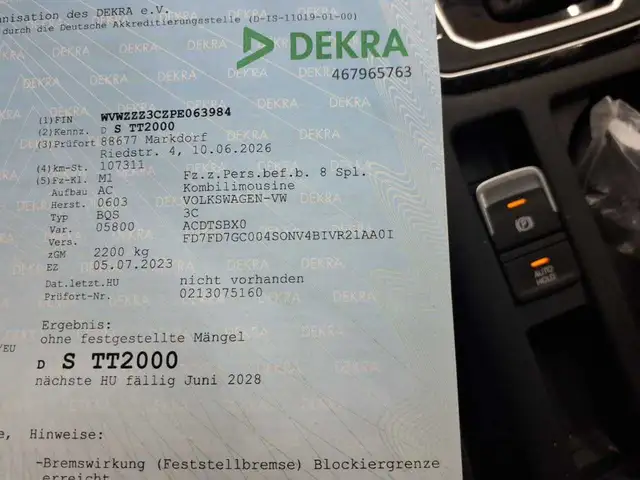 Volkswagen Passat view 14