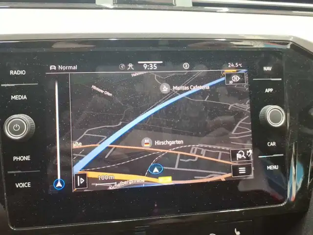 Volkswagen Passat view 12