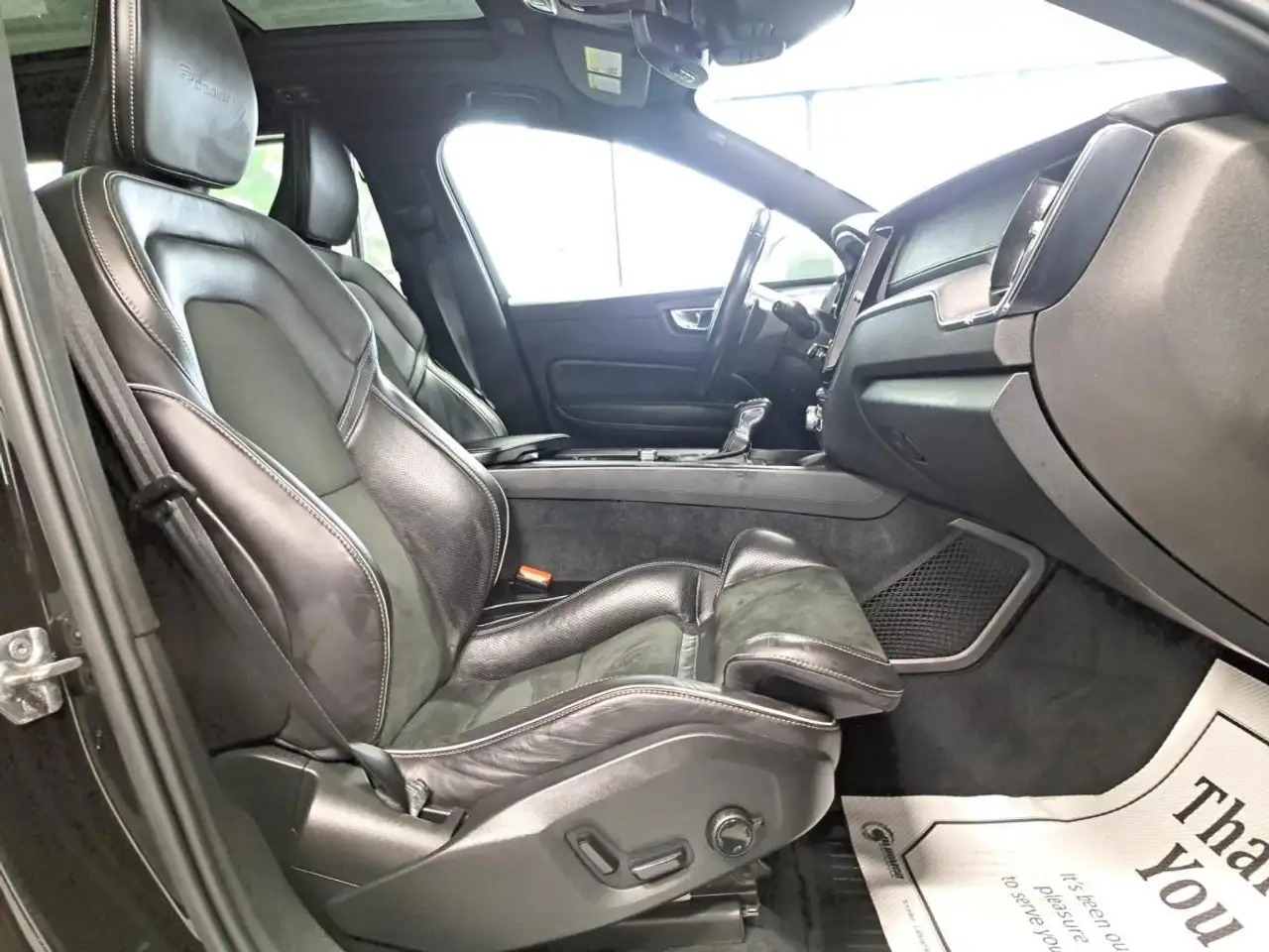 Volvo XC60 снимка Volvo XC60