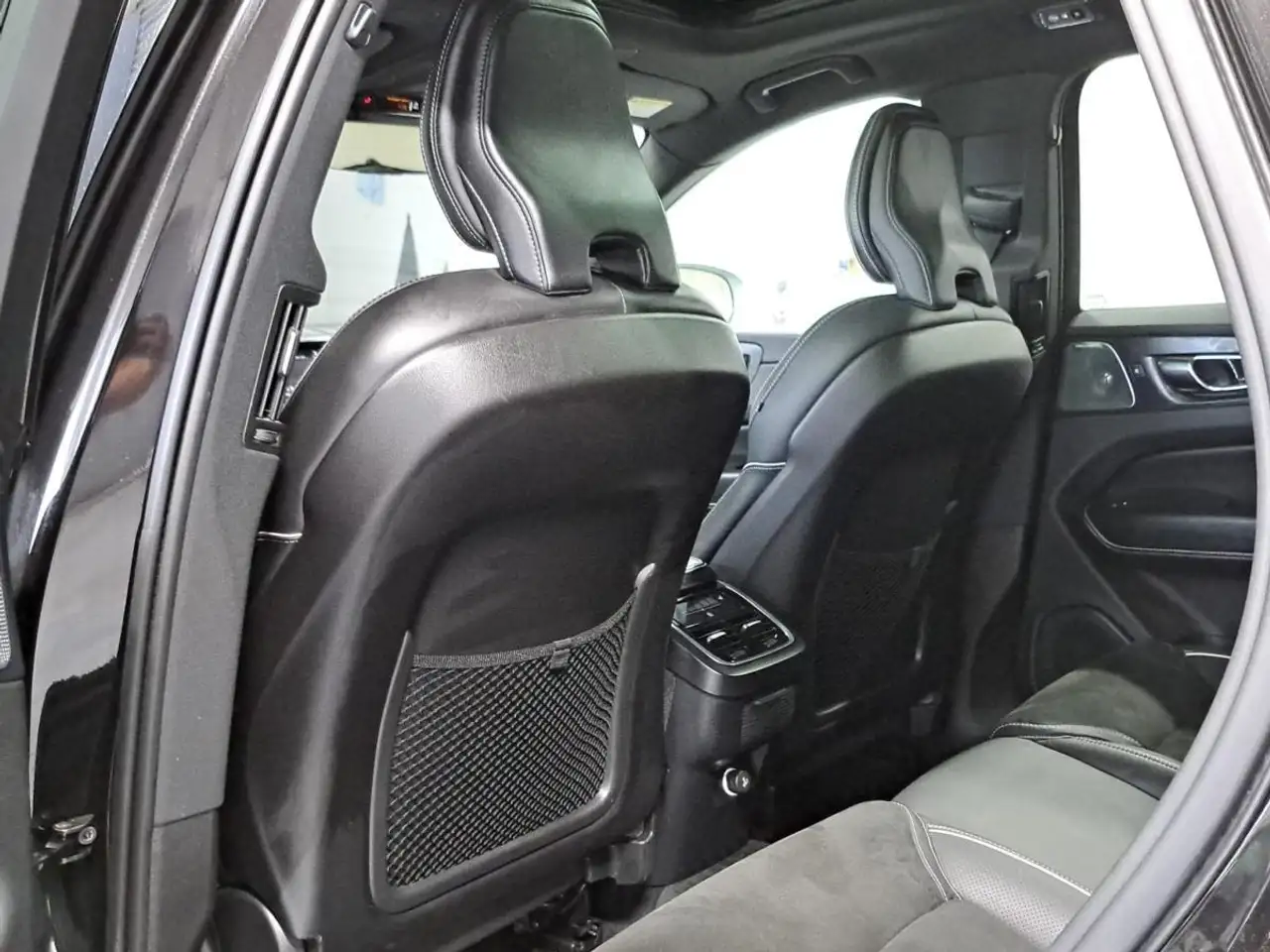 Volvo XC60 снимка Volvo XC60