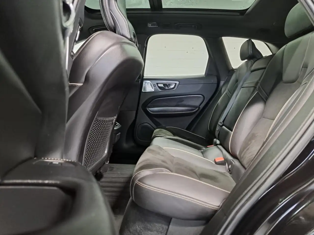 Volvo XC60 снимка Volvo XC60