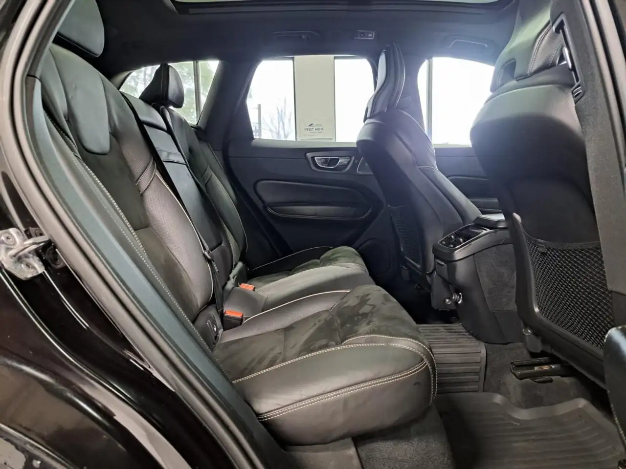 Volvo XC60 снимка Volvo XC60