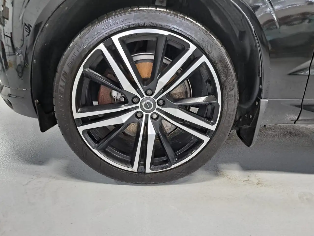 Volvo XC60 снимка Volvo XC60