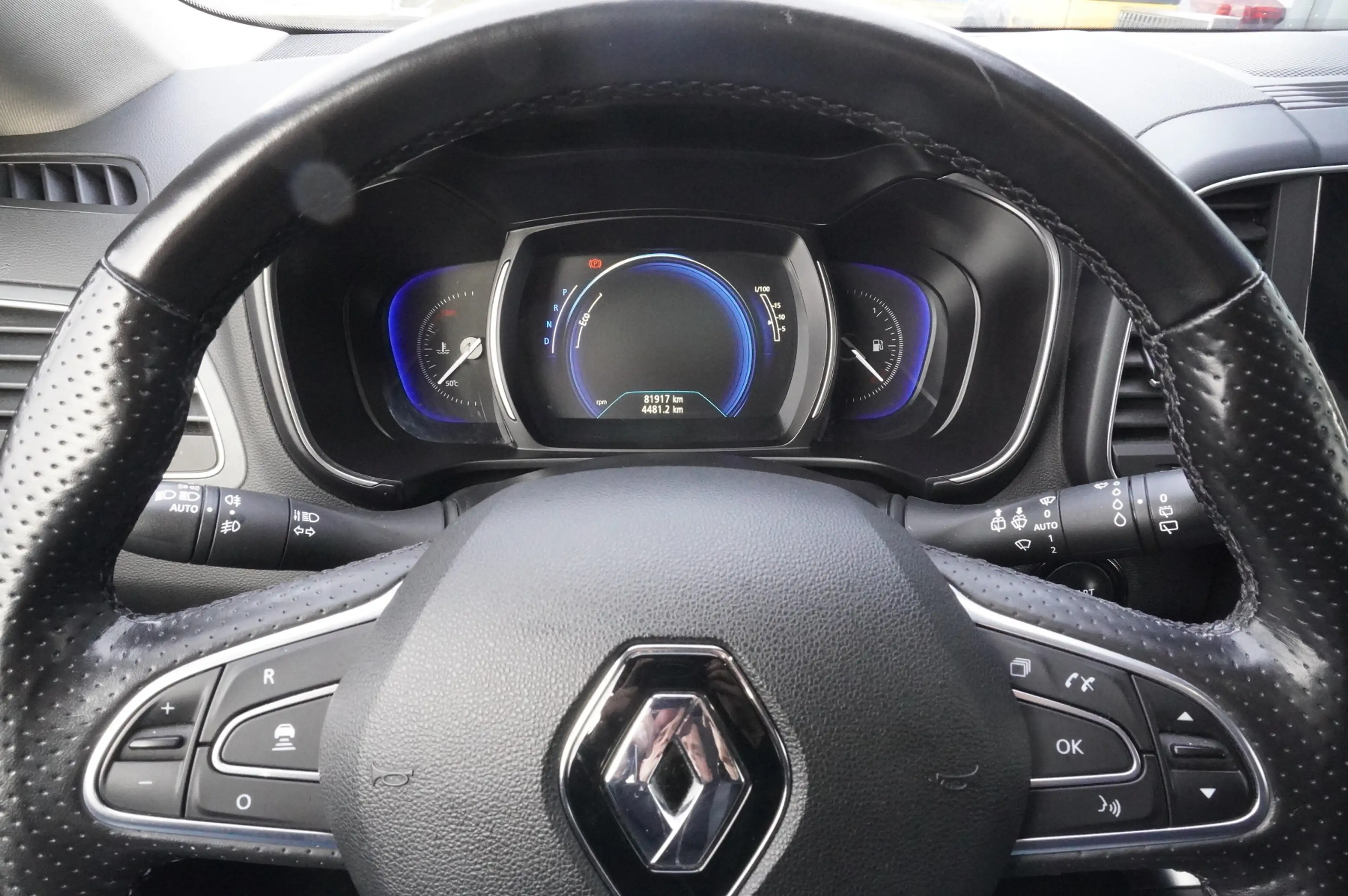 Renault Koleos Initiale Paris 4x4 Automatik — photo 8
