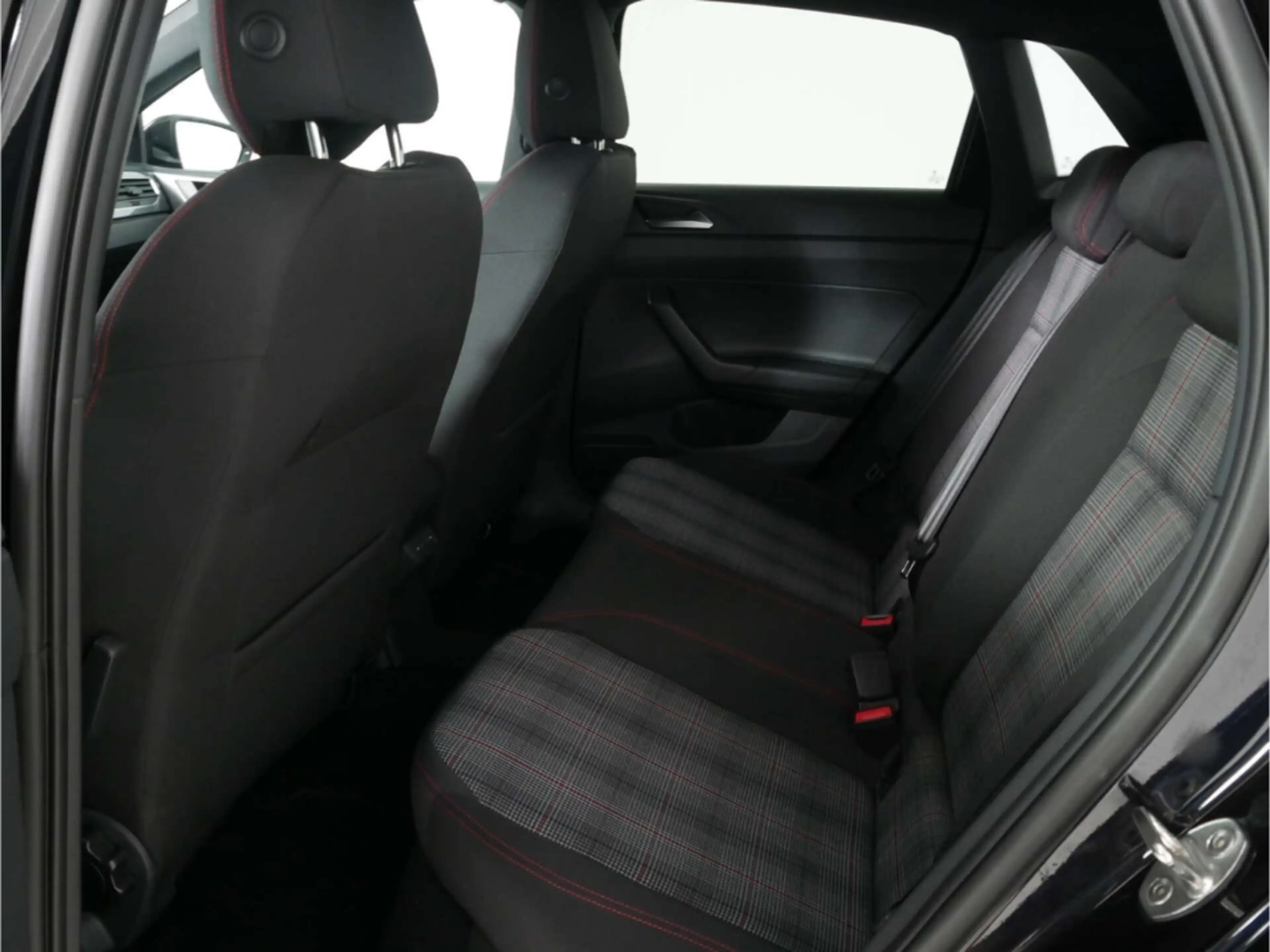 Volkswagen Polo GTI 2.0 TSI — photo 13