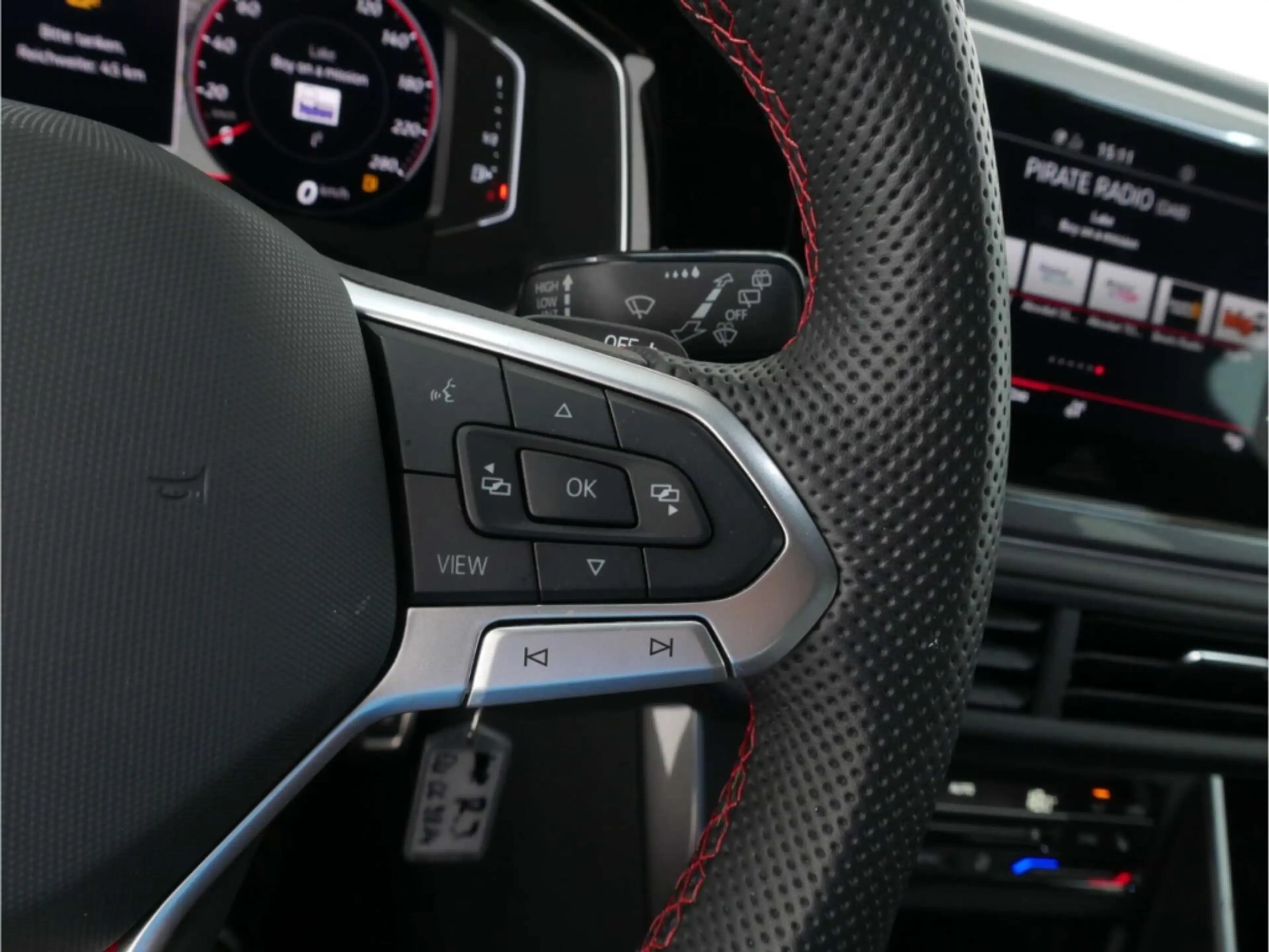 Volkswagen Polo GTI 2.0 TSI — photo 12