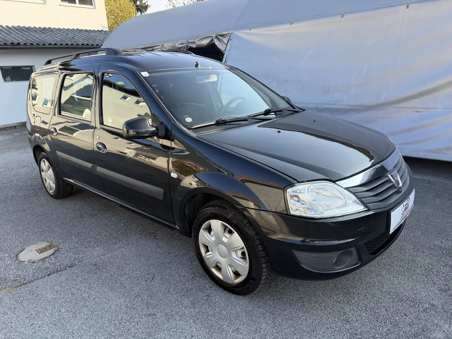 Dacia Logan MCV Black Line + 1,6 MPI Schwarz - 2