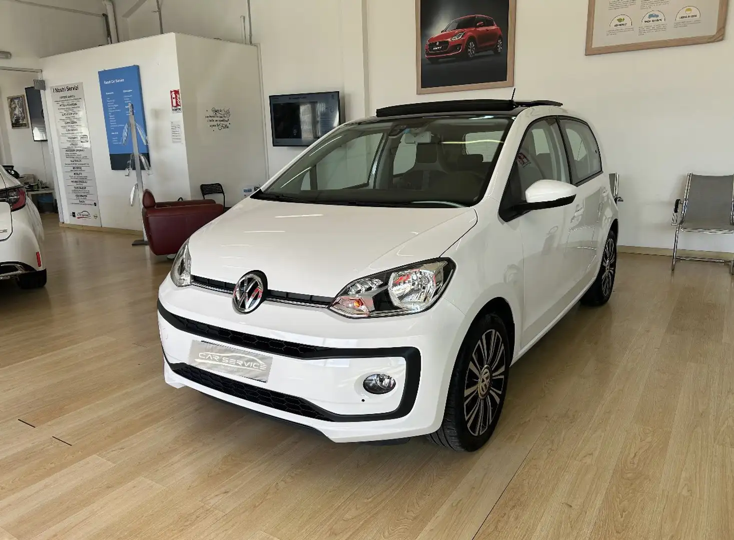 Volkswagen up! 1.0 75 CV 5p. high up! BlueMotion Technology - 1