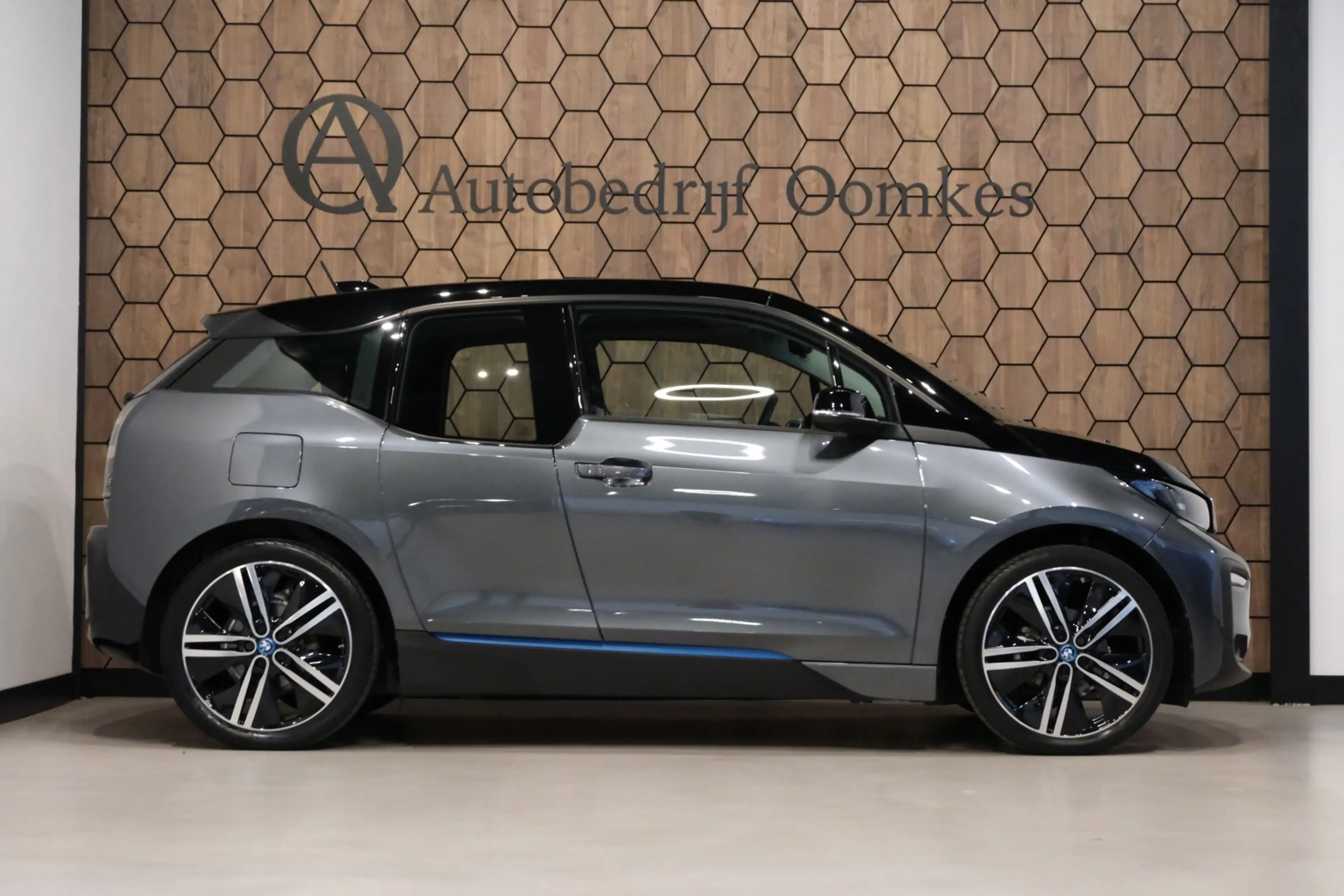 BMW i3 Executive Edition 120Ah 42 kWh |85.583km| Navi/Cam — photo 7