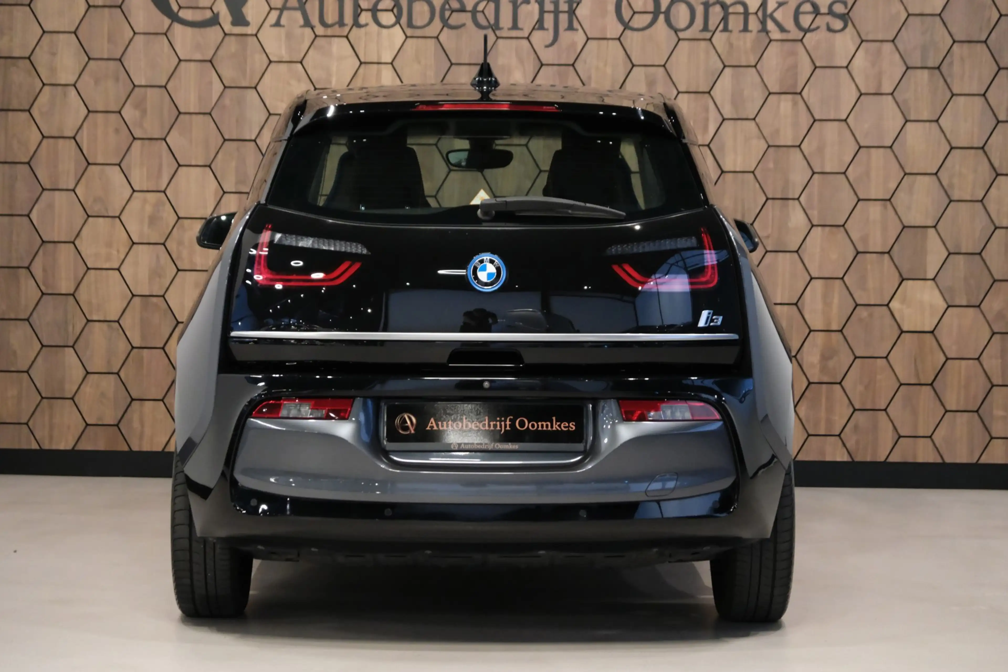 BMW i3 Executive Edition 120Ah 42 kWh |85.583km| Navi/Cam — photo 3
