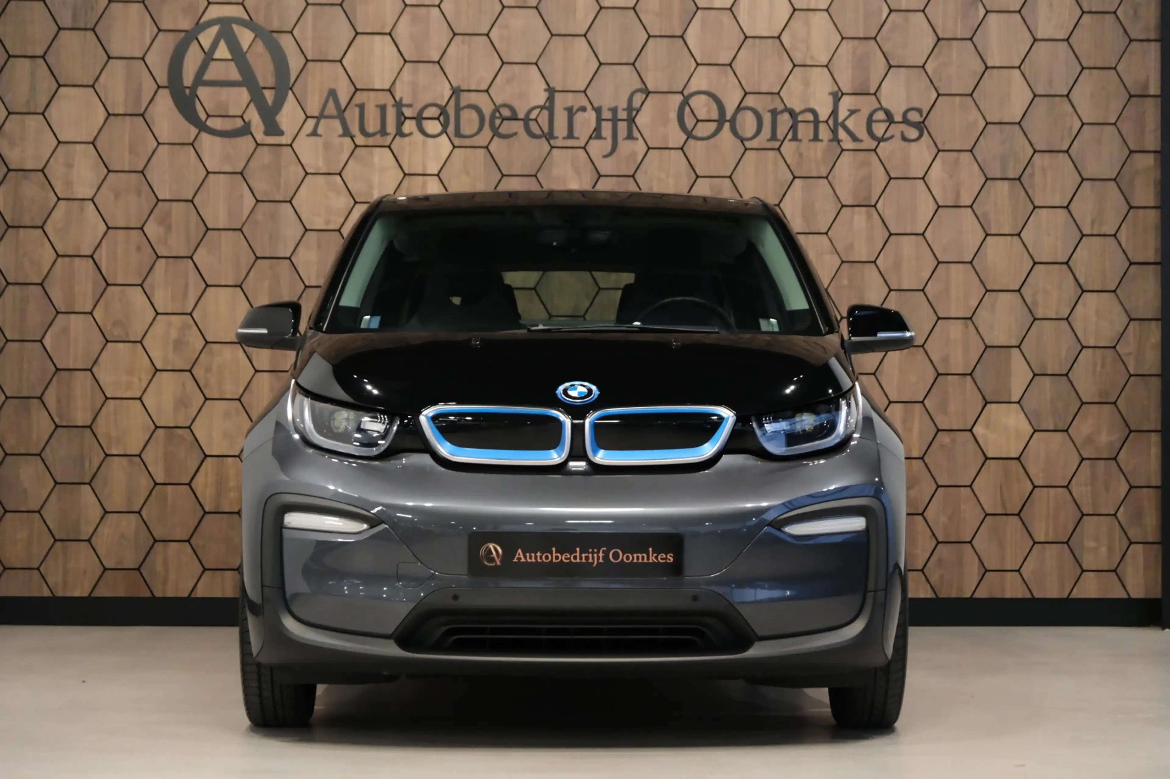 BMW i3 Executive Edition 120Ah 42 kWh |85.583km| Navi/Cam — photo 4
